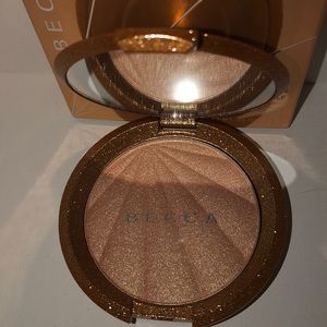Brand New - Shimmering Skin Perfector Pressed